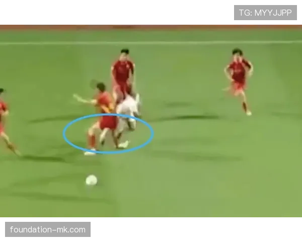 防守队员故意救险算犯规吗？规则如何判罚解析